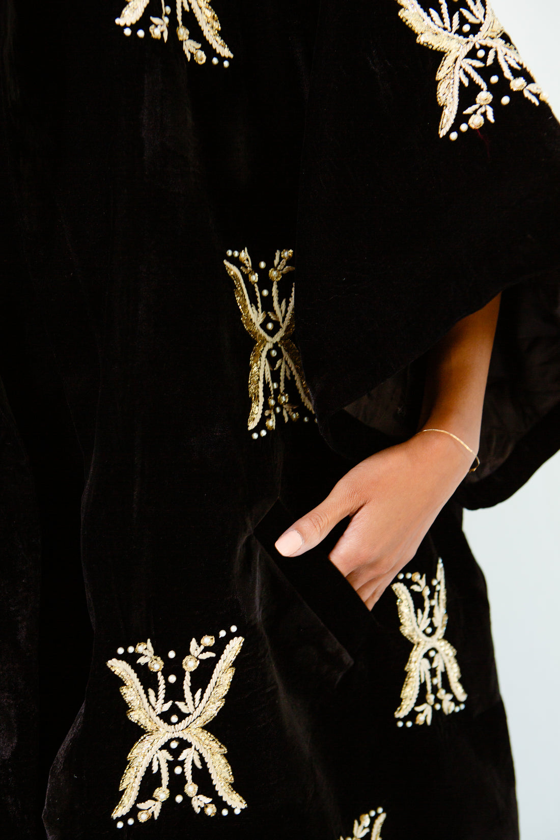 ETERNAL LEGACY VELVET COAT