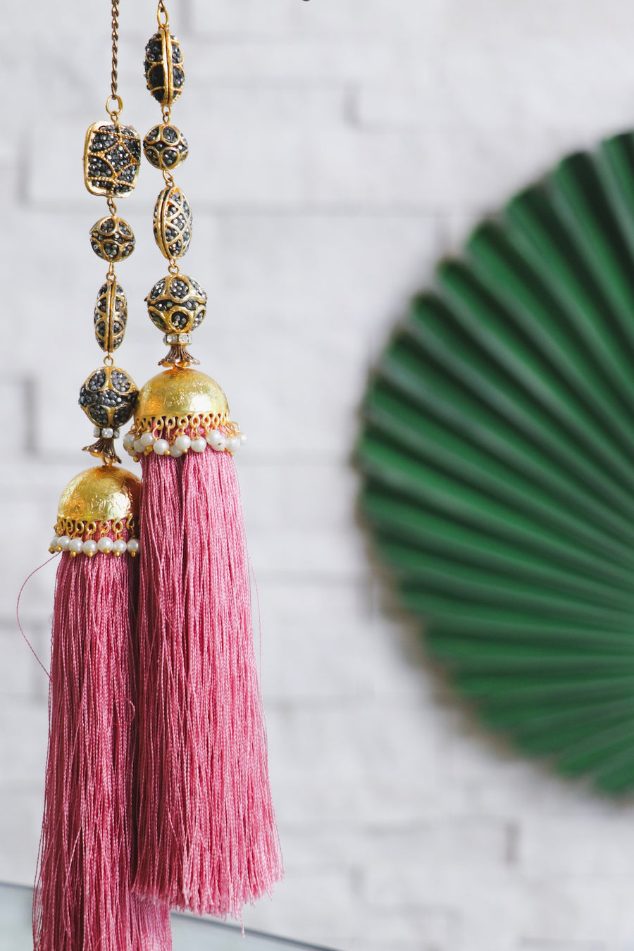 PINK TASSEL NECKLACE